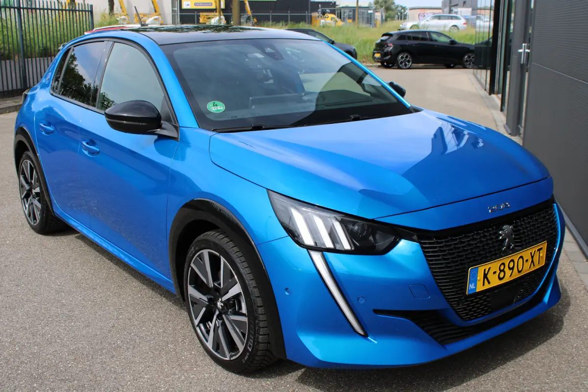 1.2 PureTech 130pk GT | Automaat | Navigatie | Camera | Panoramadak | NL auto | 1e Eigenaar | 31.000km |