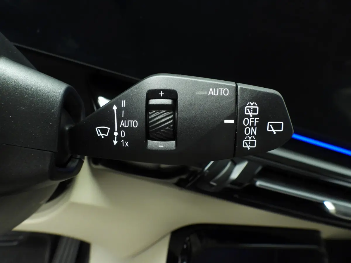 218i | LED | Leder | Navigatie | Sportstoelen | Chrome line | DAB | Harman-kardon sound | Alu 17 inch