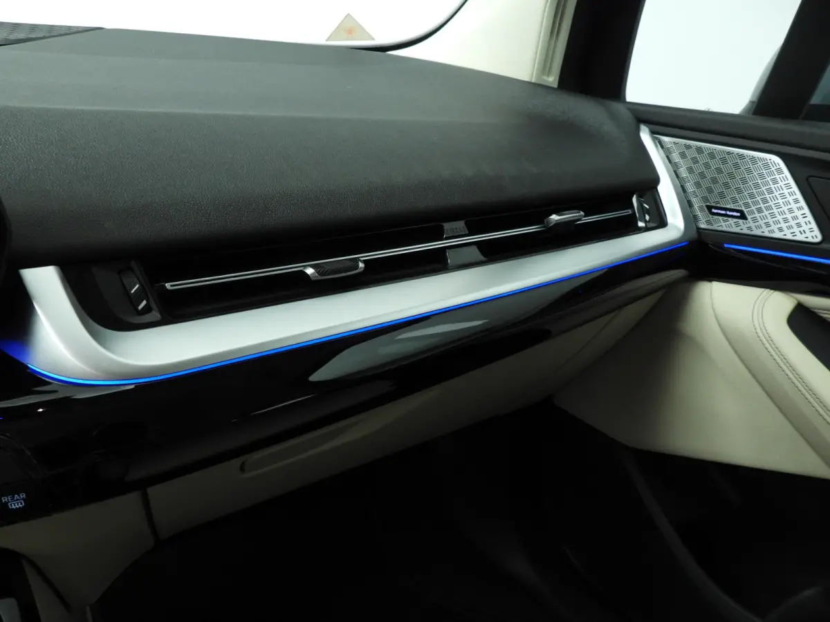 218i | LED | Leder | Navigatie | Sportstoelen | Chrome line | DAB | Harman-kardon sound | Alu 17 inch