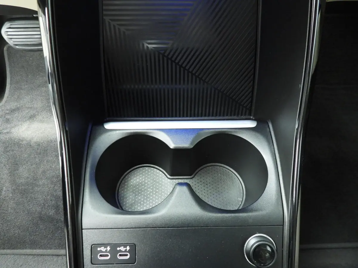 218i | LED | Leder | Navigatie | Sportstoelen | Chrome line | DAB | Harman-kardon sound | Alu 17 inch