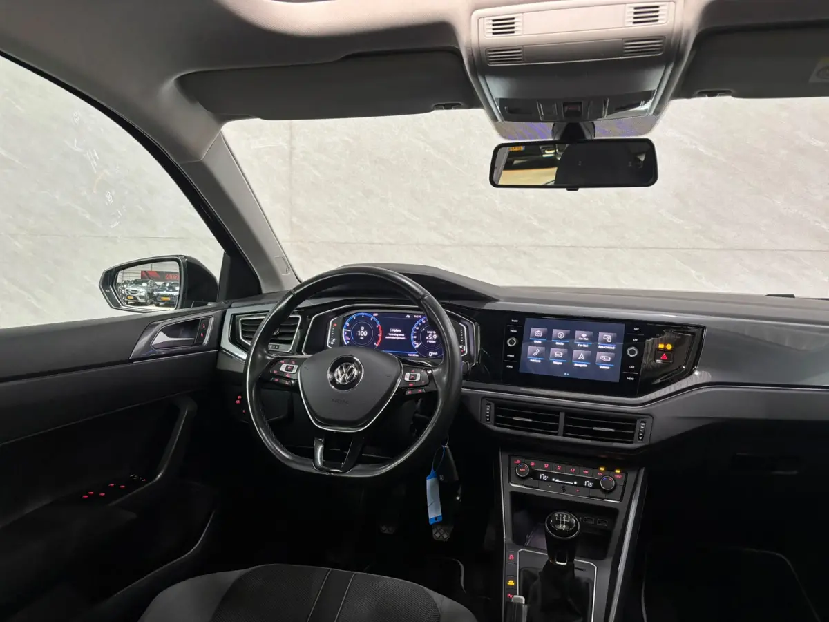 1.0 TSI Highline R-Line Panodak Virtual