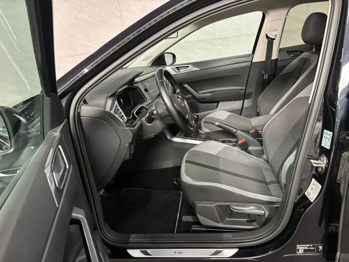 1.0 TSI Highline R-Line Panodak Virtual