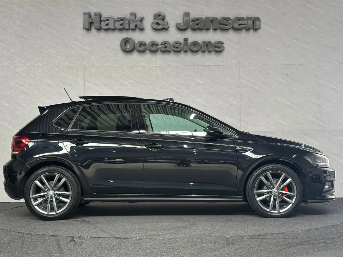 1.0 TSI Highline R-Line Panodak Virtual