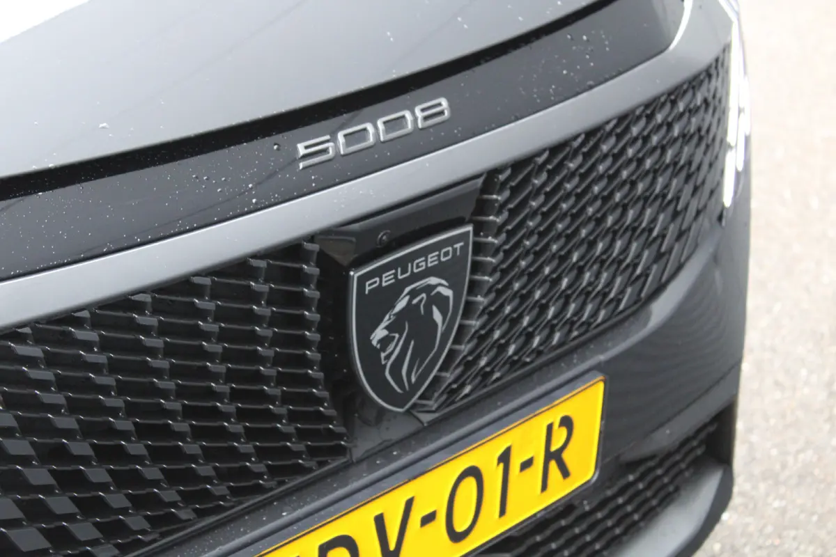 1.2 Hybrid 136 Allure | Automaat | Navigatie | Camera | Adaptieve cruise control | Apple carplay |