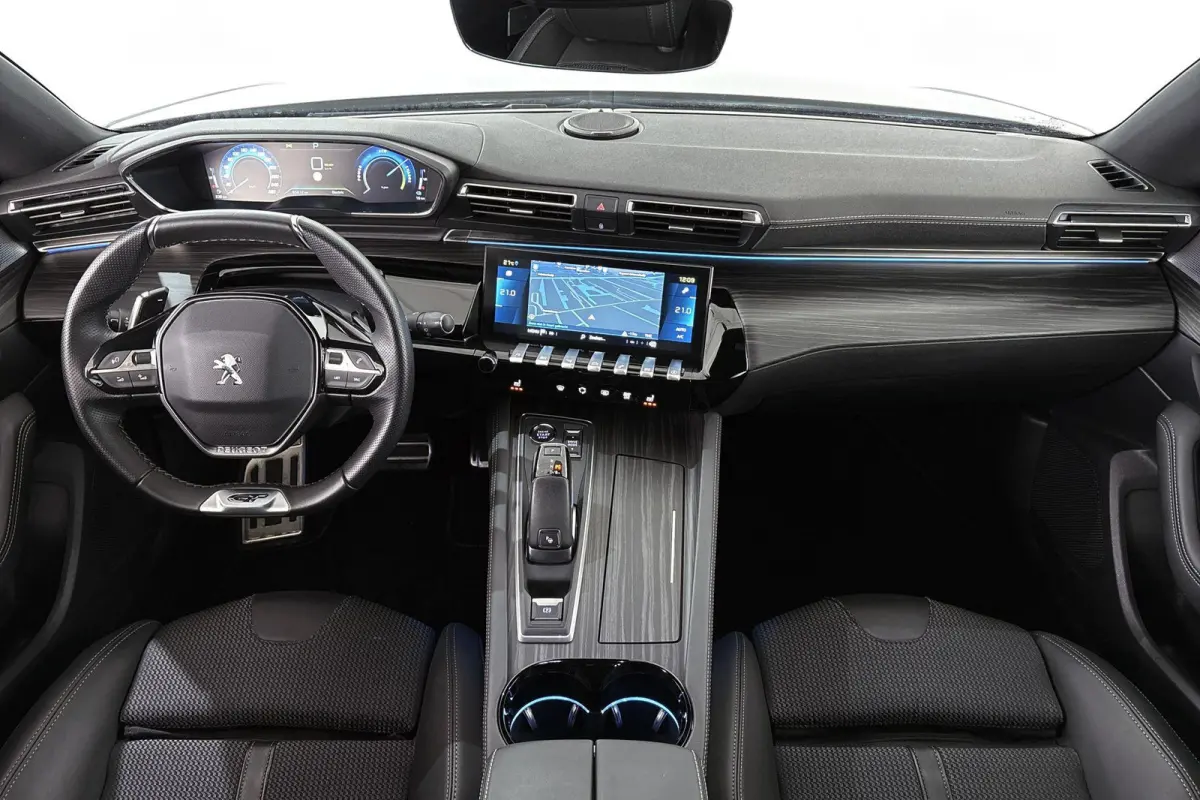 1.6 HYbrid 225 GT FOCAL Stoelverwarming Camera Keyless