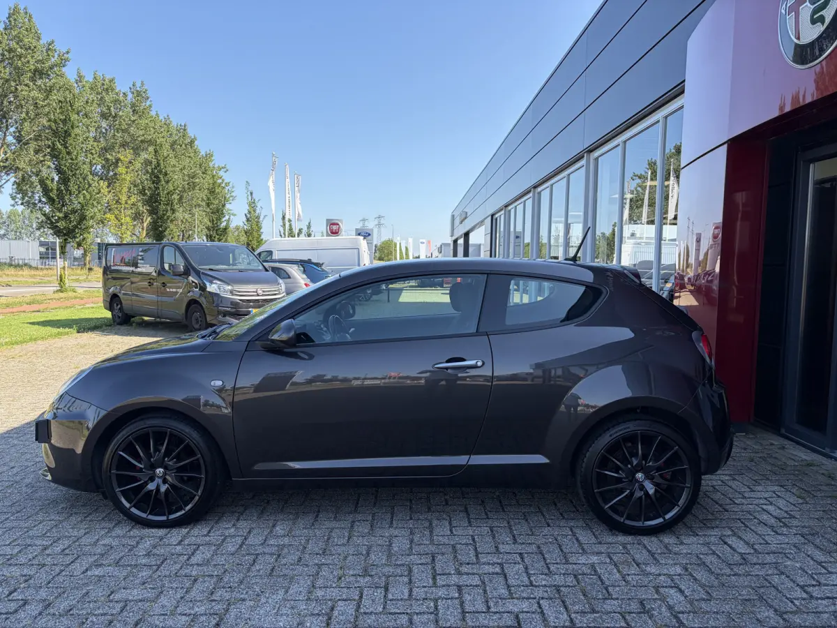 TwinAir Super | 18" velgen | Navigatie | Pack Veloce