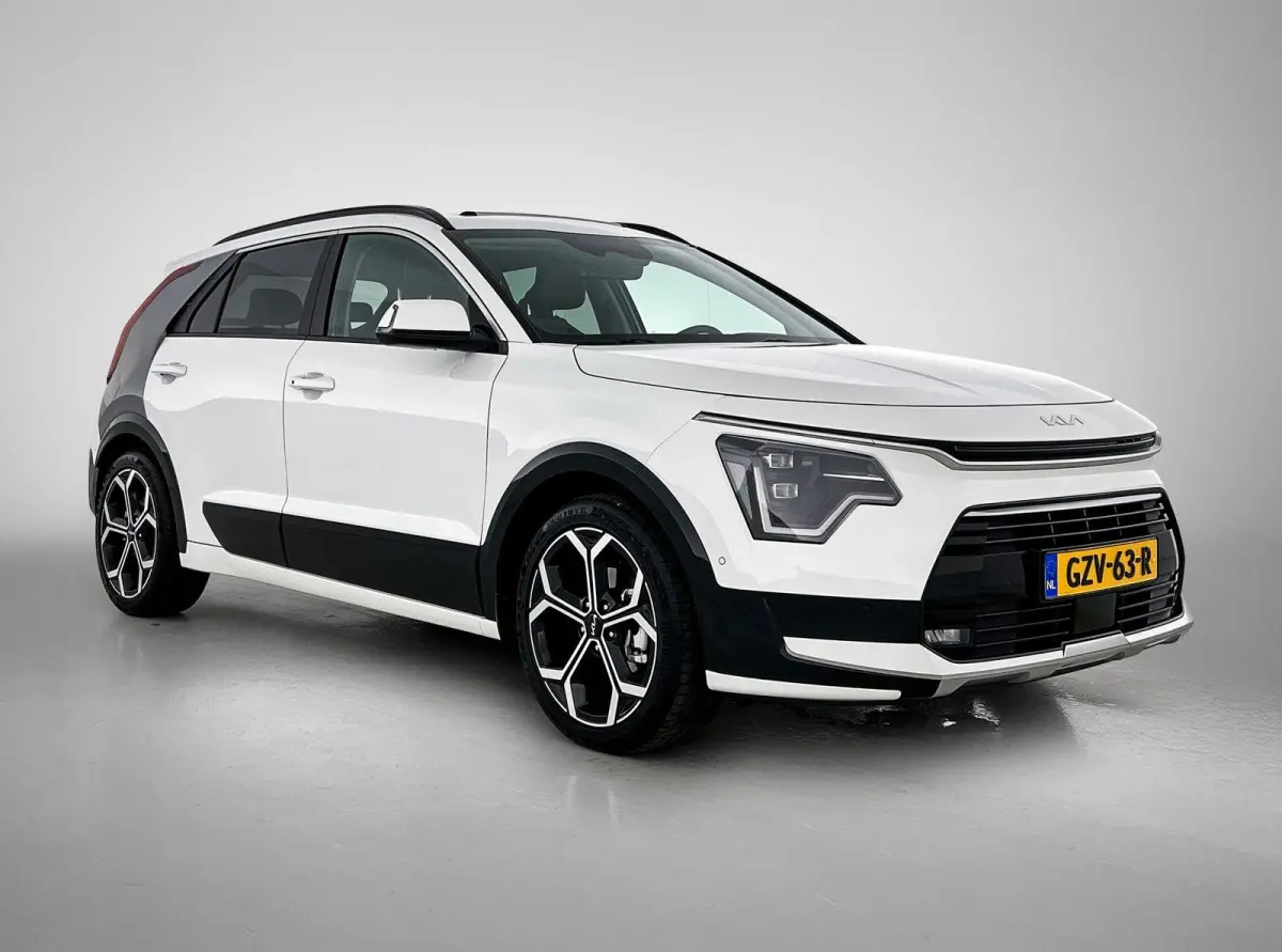 1.6 136pk Hybrid ExecutiveLine Automaat | Trekhaak | Schuif-/Kanteldak | Elektrisch Verstelb. Bestuurdersstoel | Adaptieve Cruise Control | Camera | Head-Up Display | 18"LMV | Keyless Entry/