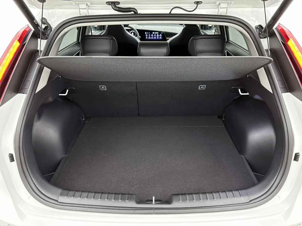 1.6 136pk Hybrid ExecutiveLine Automaat | Trekhaak | Schuif-/Kanteldak | Elektrisch Verstelb. Bestuurdersstoel | Adaptieve Cruise Control | Camera | Head-Up Display | 18"LMV | Keyless Entry/