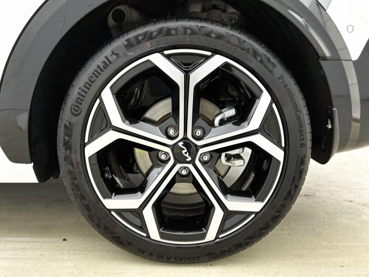 1.6 136pk Hybrid ExecutiveLine Automaat | Trekhaak | Schuif-/Kanteldak | Elektrisch Verstelb. Bestuurdersstoel | Adaptieve Cruise Control | Camera | Head-Up Display | 18"LMV | Keyless Entry/
