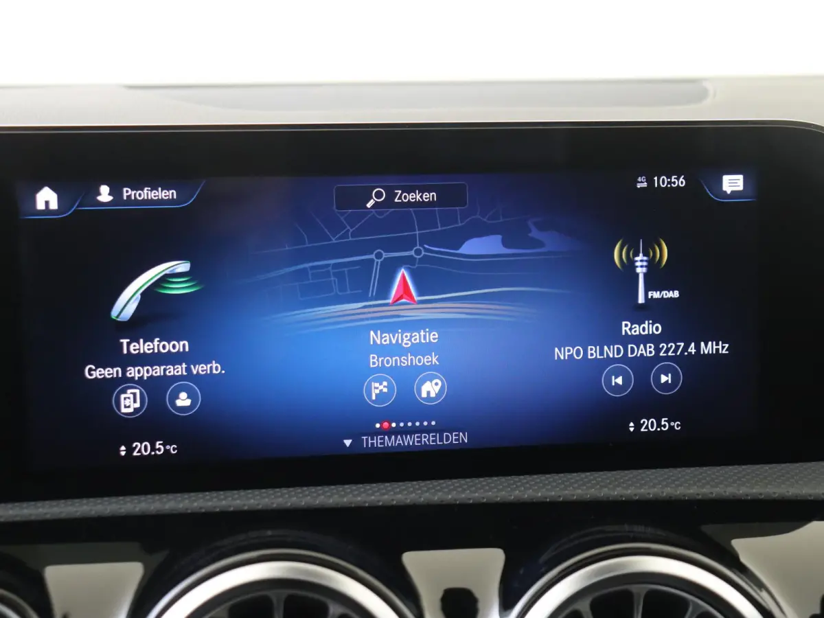 250 e Business Solution AMG Limited Mountaingrijs Magno /Panoramadak /Memory