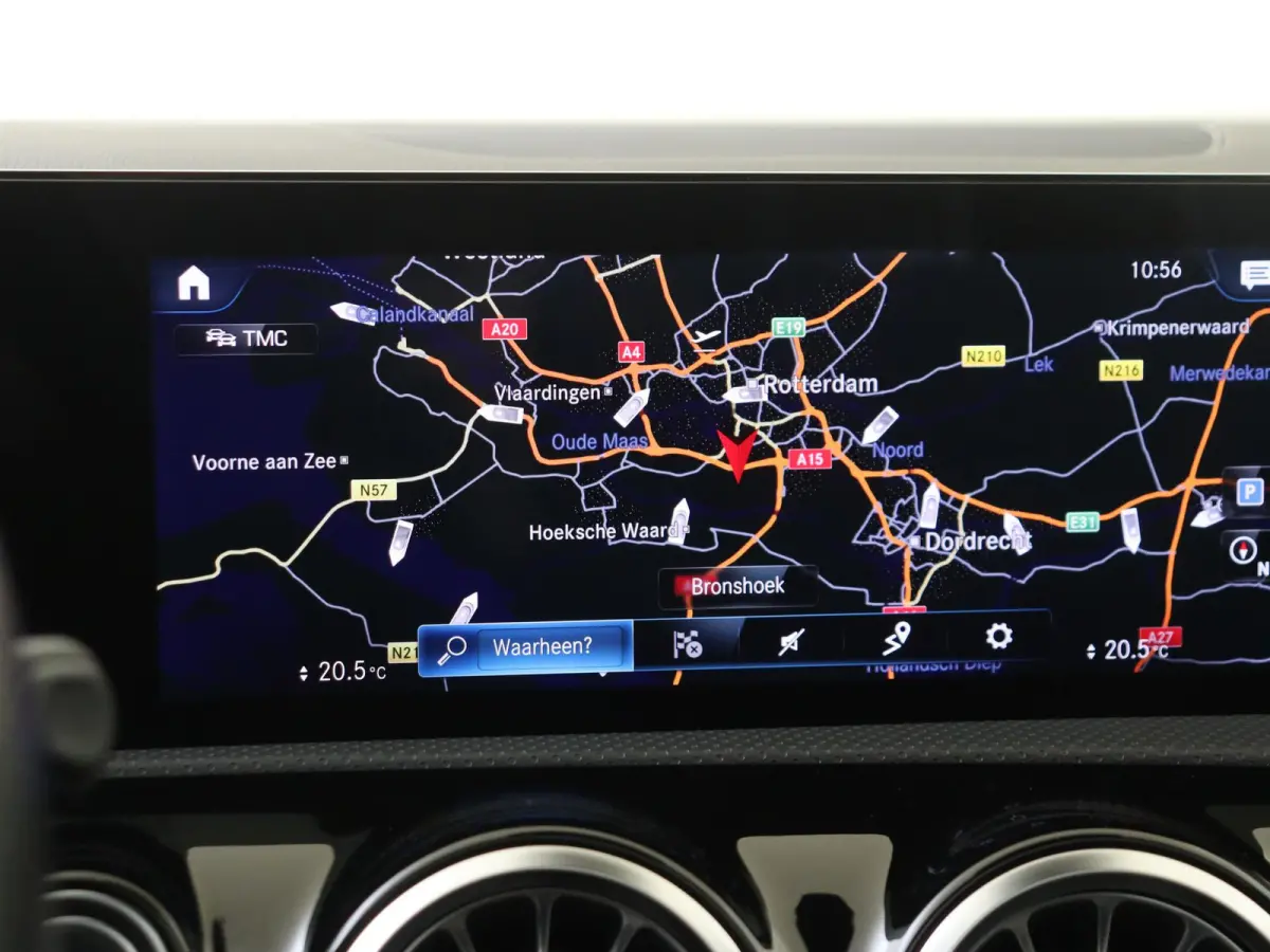 250 e Business Solution AMG Limited Mountaingrijs Magno /Panoramadak /Memory