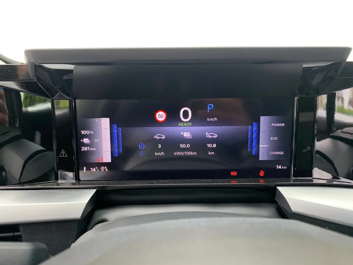 GS 44 kWh Airco | Camera | Cruise Control | DAB | LED | LMV 17" | Navi | PDC V&A | Stoel-Stuur en Voorruitverwarming |