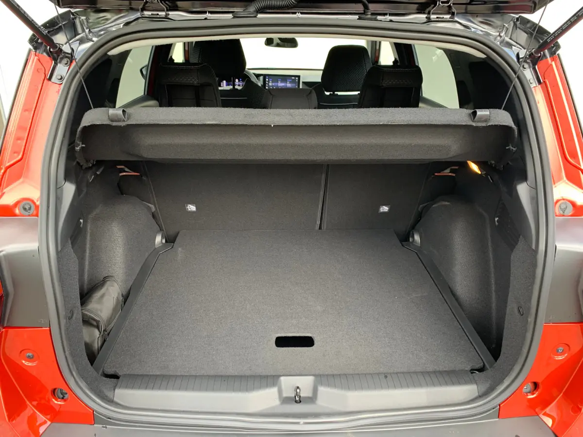 GS 44 kWh Airco | Camera | Cruise Control | DAB | LED | LMV 17" | Navi | PDC V&A | Stoel-Stuur en Voorruitverwarming |