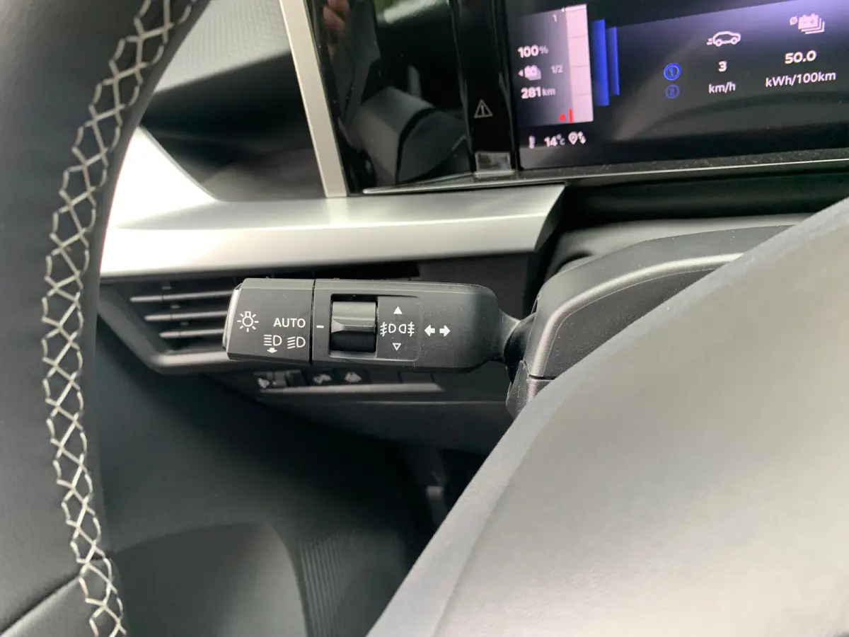 GS 44 kWh Airco | Camera | Cruise Control | DAB | LED | LMV 17" | Navi | PDC V&A | Stoel-Stuur en Voorruitverwarming |