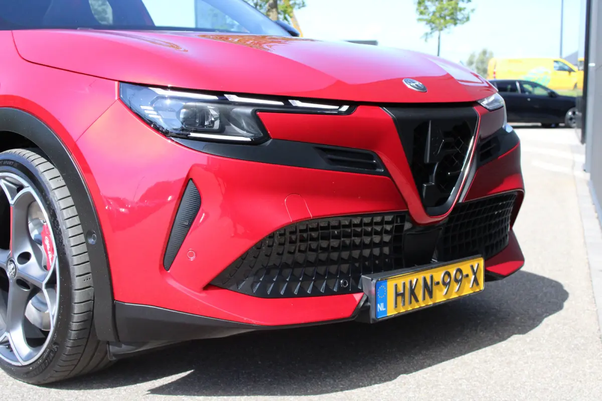 Elettrica Veloce 280pk 54 kWh | Nieuwprijs €55.000,- | Panorama/schuifdak | Sabelt sportstoelen | NL auto | 11.000km |
