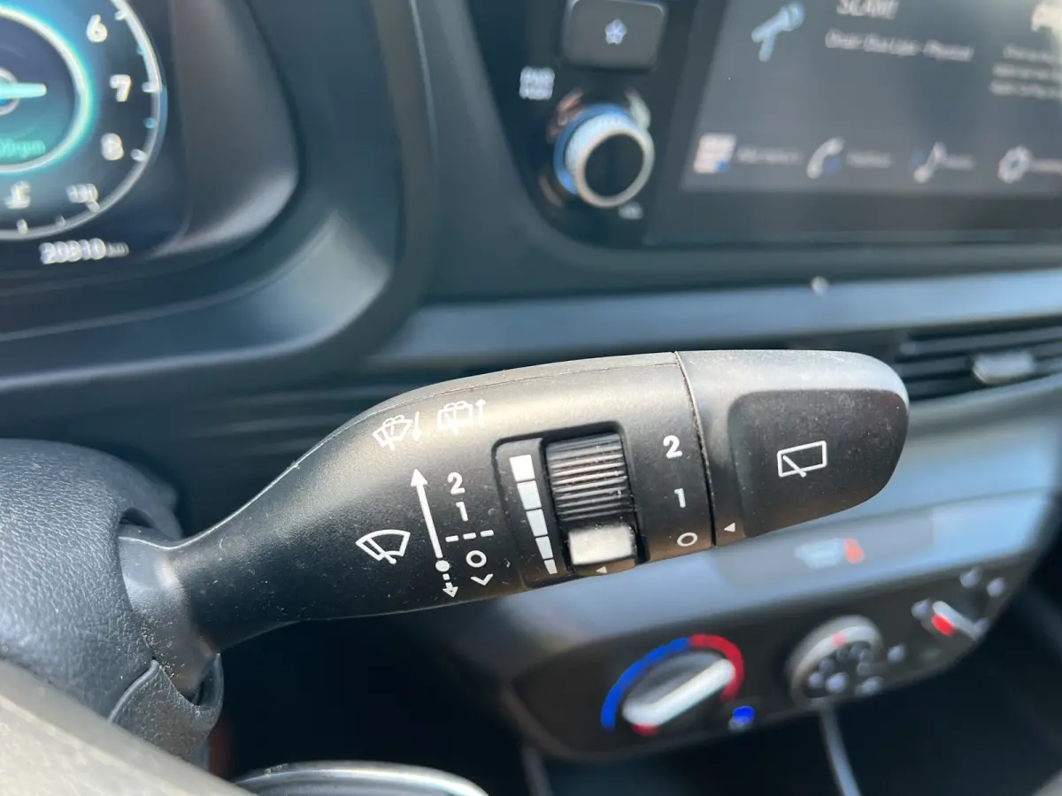 1.0 T-GDI 100pk Comfort | Airco | Camera | Carplay | Cruise control | Dodehoek detectie | Navigatie | Parkeersensoren | Digitaal cockpit | Lichtmetalen velgen