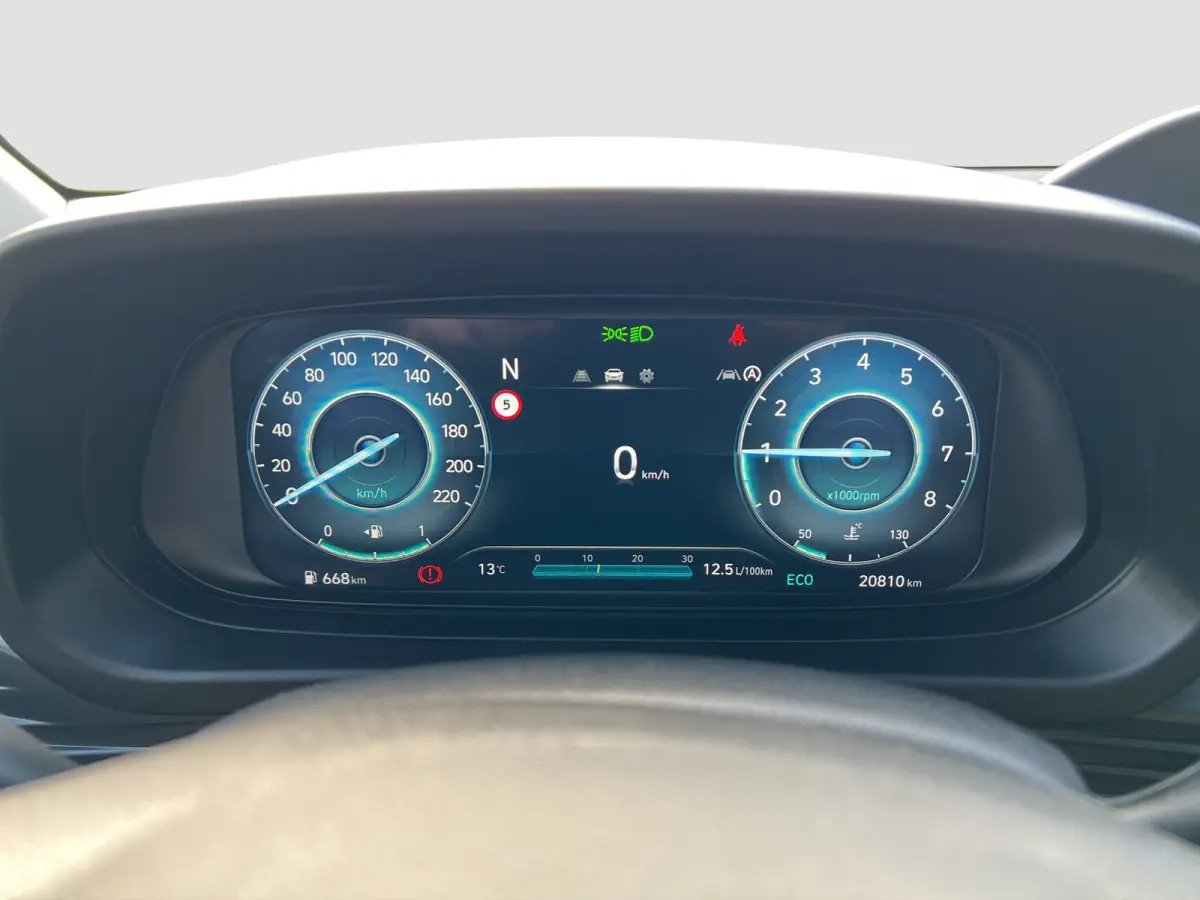 1.0 T-GDI 100pk Comfort | Airco | Camera | Carplay | Cruise control | Dodehoek detectie | Navigatie | Parkeersensoren | Digitaal cockpit | Lichtmetalen velgen