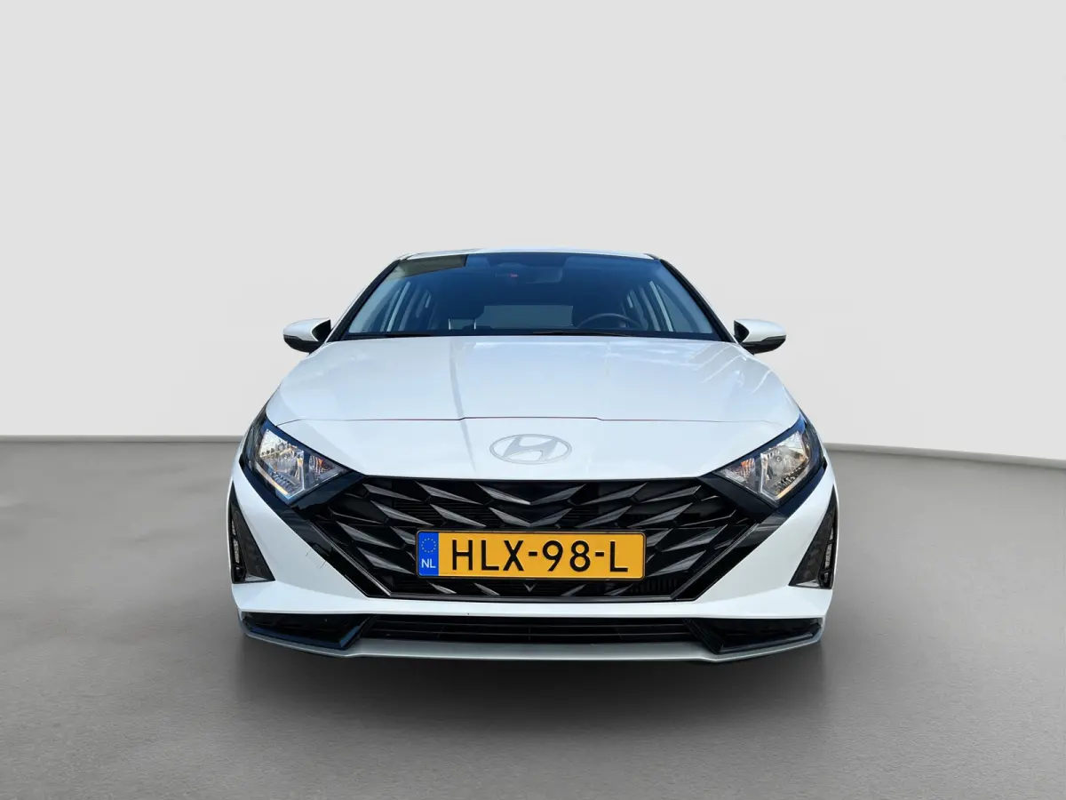 1.0 T-GDI 100pk Comfort | Airco | Camera | Carplay | Cruise control | Dodehoek detectie | Navigatie | Parkeersensoren | Digitaal cockpit | Lichtmetalen velgen