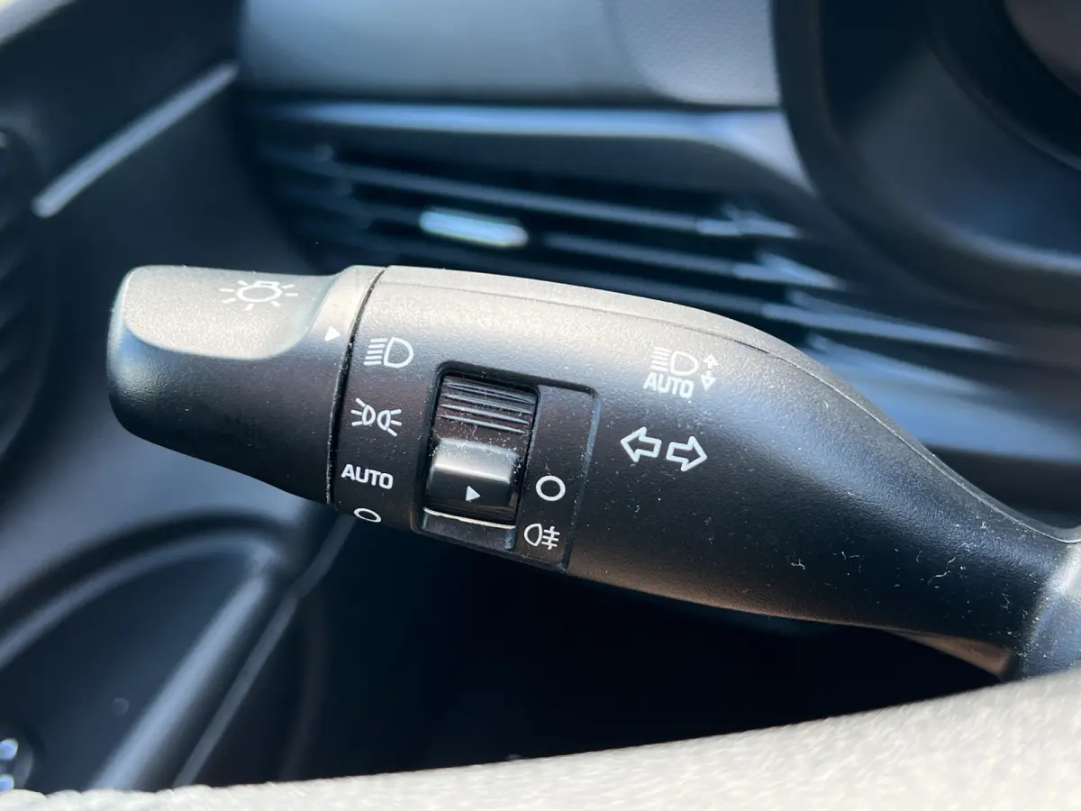 1.0 T-GDI 100pk Comfort | Airco | Camera | Carplay | Cruise control | Dodehoek detectie | Navigatie | Parkeersensoren | Digitaal cockpit | Lichtmetalen velgen