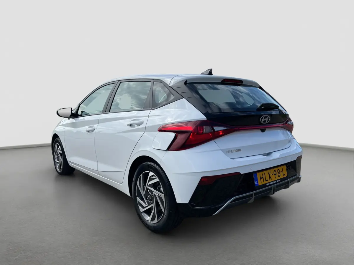 1.0 T-GDI 100pk Comfort | Airco | Camera | Carplay | Cruise control | Dodehoek detectie | Navigatie | Parkeersensoren | Digitaal cockpit | Lichtmetalen velgen