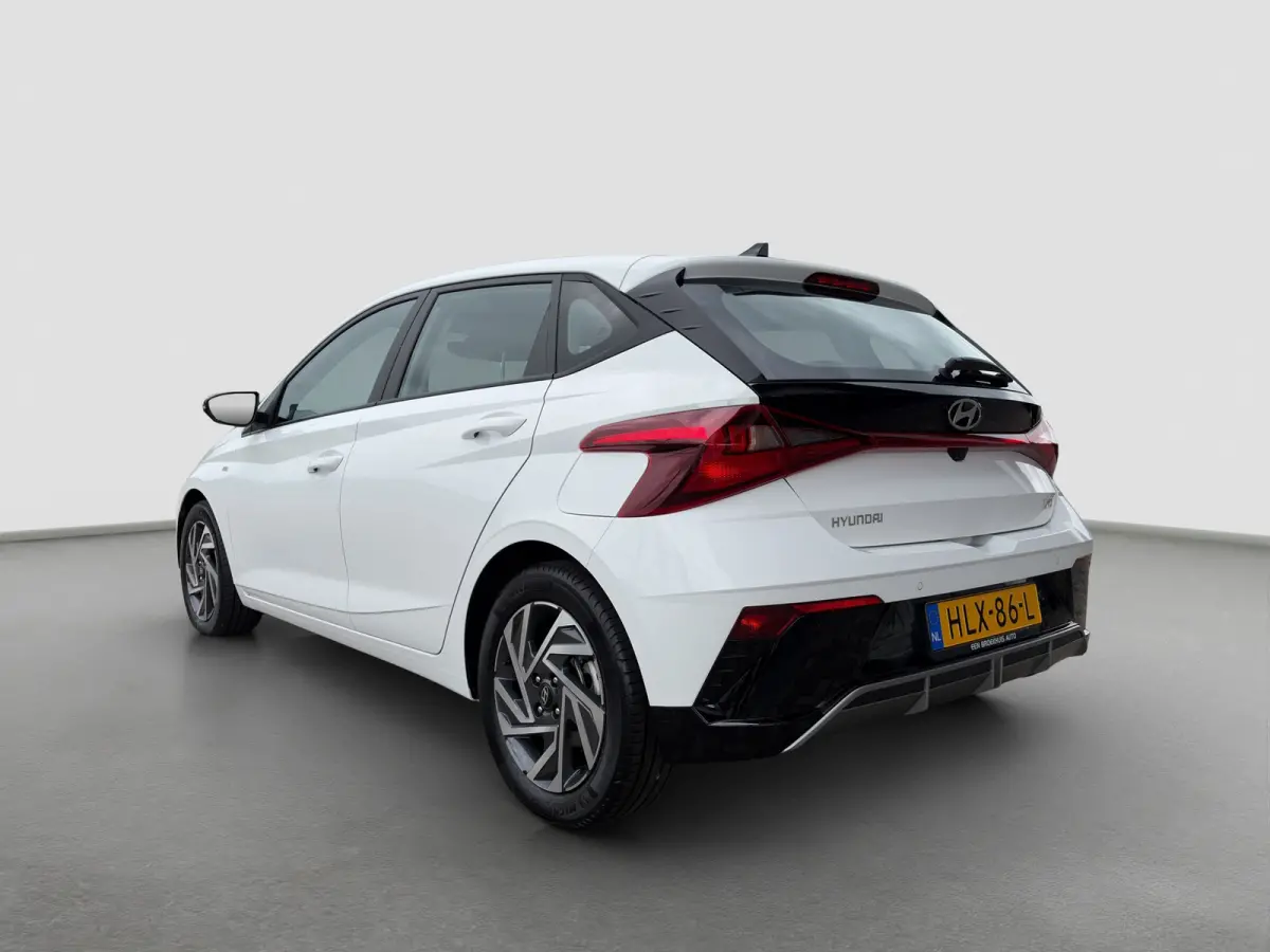 1.0 T-GDI 100pk Comfort | Airco | Camera | Carplay | Cruise control | Dodehoek detectie | Navigatie | Parkeersensoren | Digitaal cockpit | Lichtmetalen velgen