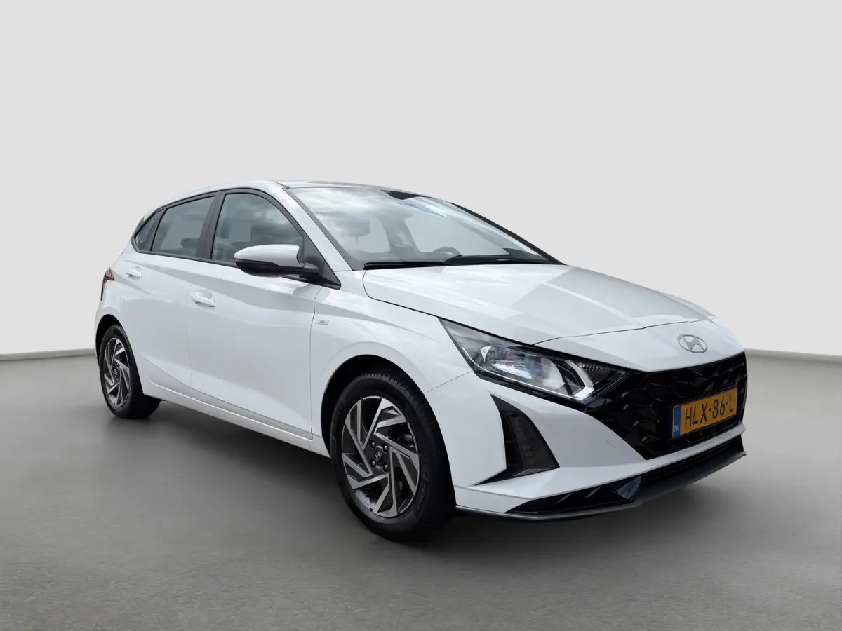 1.0 T-GDI 100pk Comfort | Airco | Camera | Carplay | Cruise control | Dodehoek detectie | Navigatie | Parkeersensoren | Digitaal cockpit | Lichtmetalen velgen