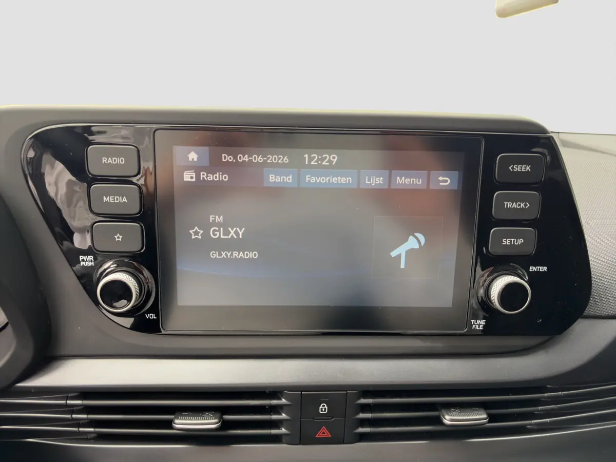 1.0 T-GDI 100pk Comfort | Airco | Camera | Carplay | Cruise control | Dodehoek detectie | Navigatie | Parkeersensoren | Digitaal cockpit | Lichtmetalen velgen