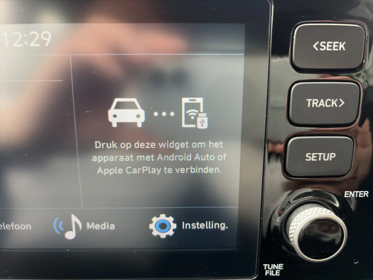 1.0 T-GDI 100pk Comfort | Airco | Camera | Carplay | Cruise control | Dodehoek detectie | Navigatie | Parkeersensoren | Digitaal cockpit | Lichtmetalen velgen
