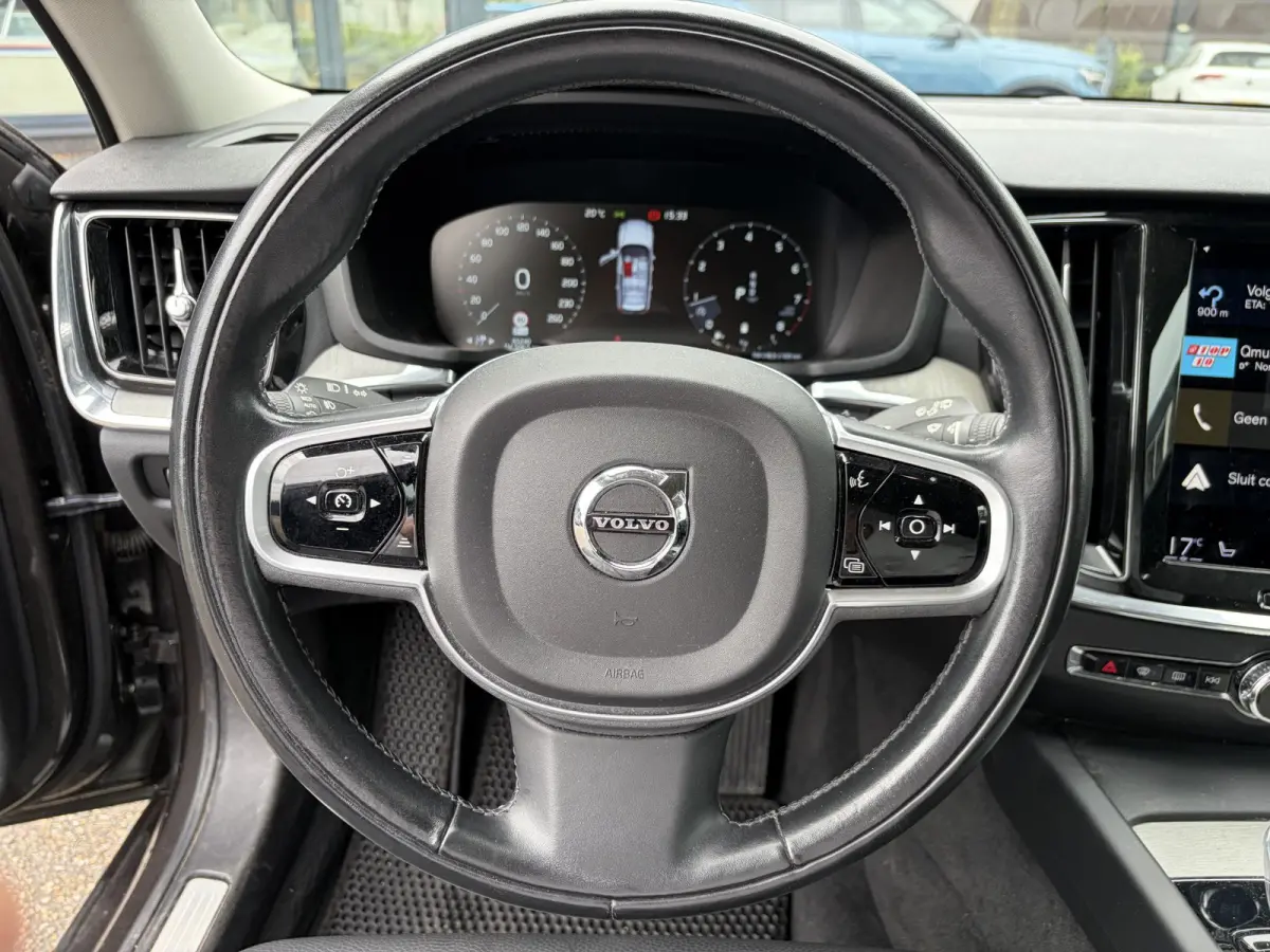 2.0 B3 Inscription ELEK. TREKHAAK | ELEK. STOELEN | ADAPT. CRUISE CONTROL | 12 MND BOVAG GARANTIE | STOEL + STUURVERWARMING | ELEK. ACHTERKLEP |