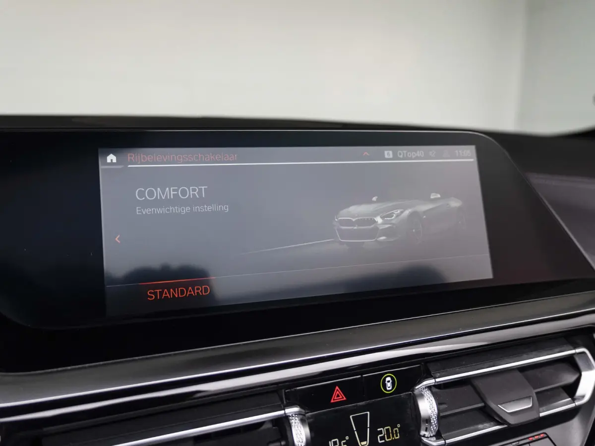 sDrive30i | High Executive | M Sportpakket | 19 inch | Stuurwielverwarming | Comfort Access | Driving Assistent | Head Up Display | Harman Kardon