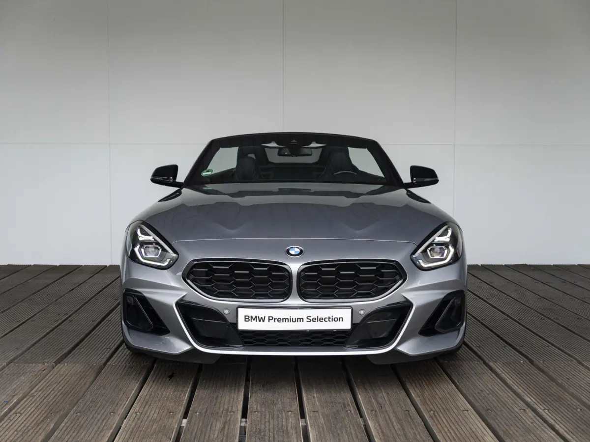 sDrive30i | High Executive | M Sportpakket | 19 inch | Stuurwielverwarming | Comfort Access | Driving Assistent | Head Up Display | Harman Kardon