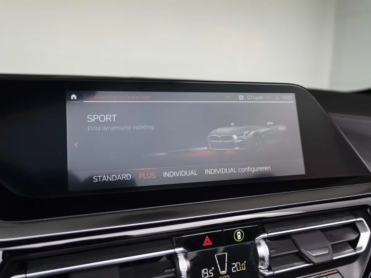 sDrive30i | High Executive | M Sportpakket | 19 inch | Stuurwielverwarming | Comfort Access | Driving Assistent | Head Up Display | Harman Kardon