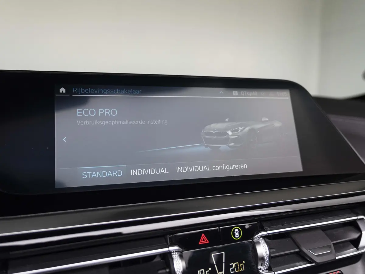 sDrive30i | High Executive | M Sportpakket | 19 inch | Stuurwielverwarming | Comfort Access | Driving Assistent | Head Up Display | Harman Kardon