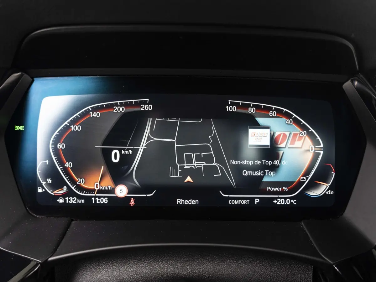 sDrive30i | High Executive | M Sportpakket | 19 inch | Stuurwielverwarming | Comfort Access | Driving Assistent | Head Up Display | Harman Kardon