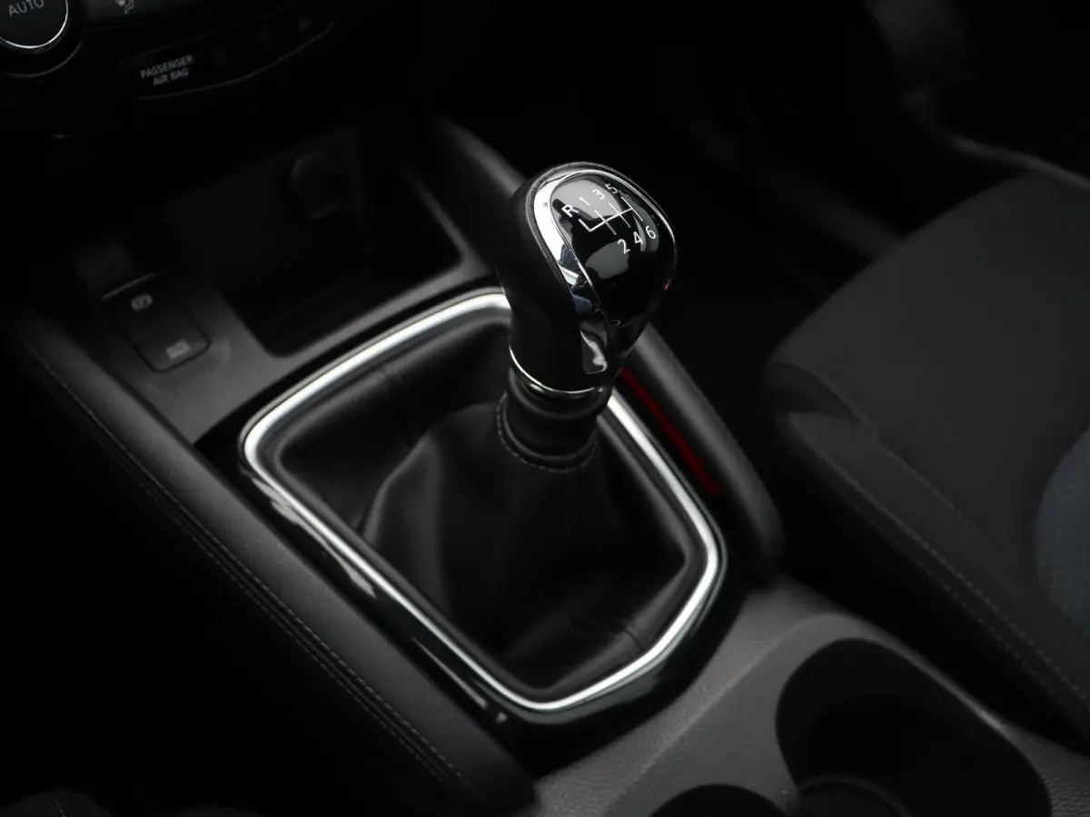 140pk DIG-T N-Connecta | Trekhaak | Panorama dak | Android auto & Apple carplay |