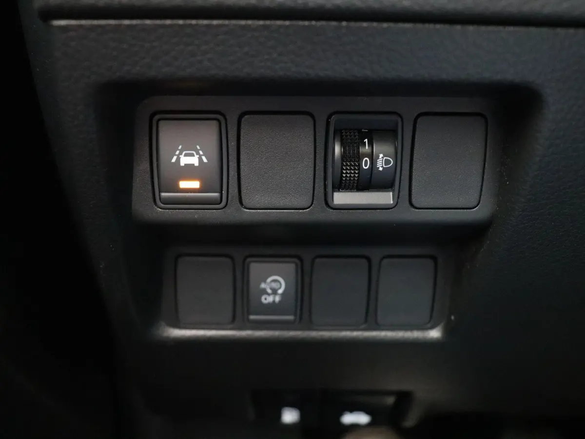 140pk DIG-T N-Connecta | Trekhaak | Panorama dak | Android auto & Apple carplay |