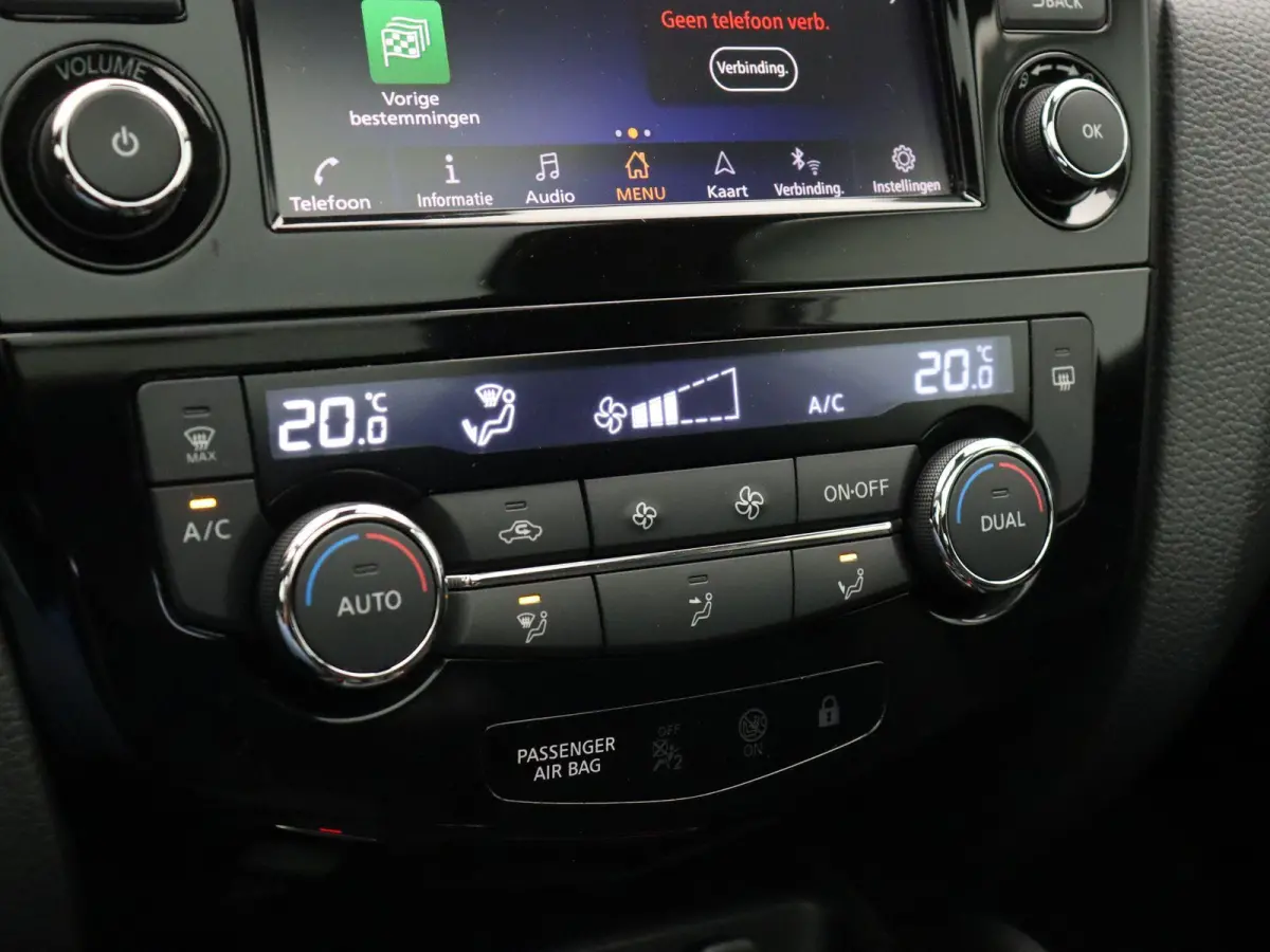 140pk DIG-T N-Connecta | Trekhaak | Panorama dak | Android auto & Apple carplay |
