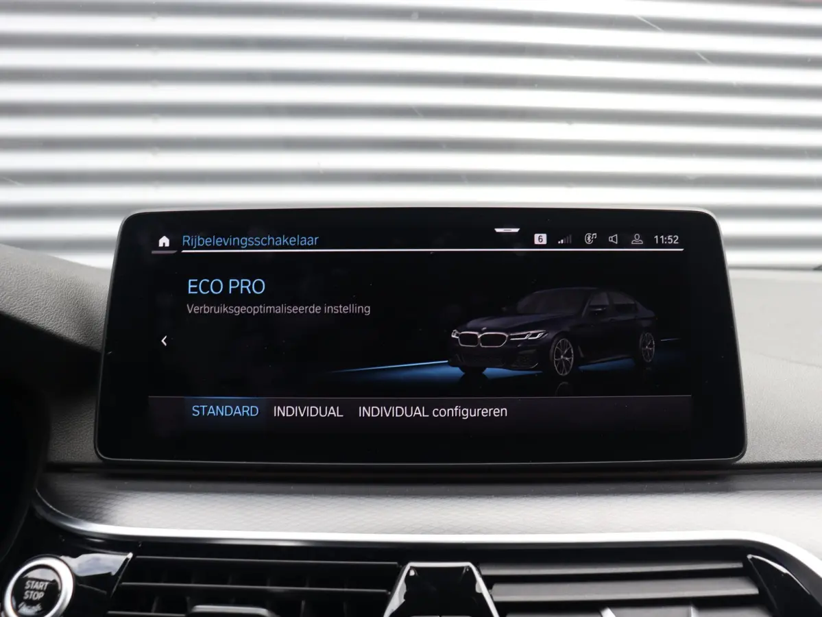 530i | High Executive | M Sportpakket | Panodak | Head-Up | Trekhaak | Driving Assistant Prof. | Hi-Fi | Parking Assistant Plus | Laserlight | Comfort Access | 20'' LMV