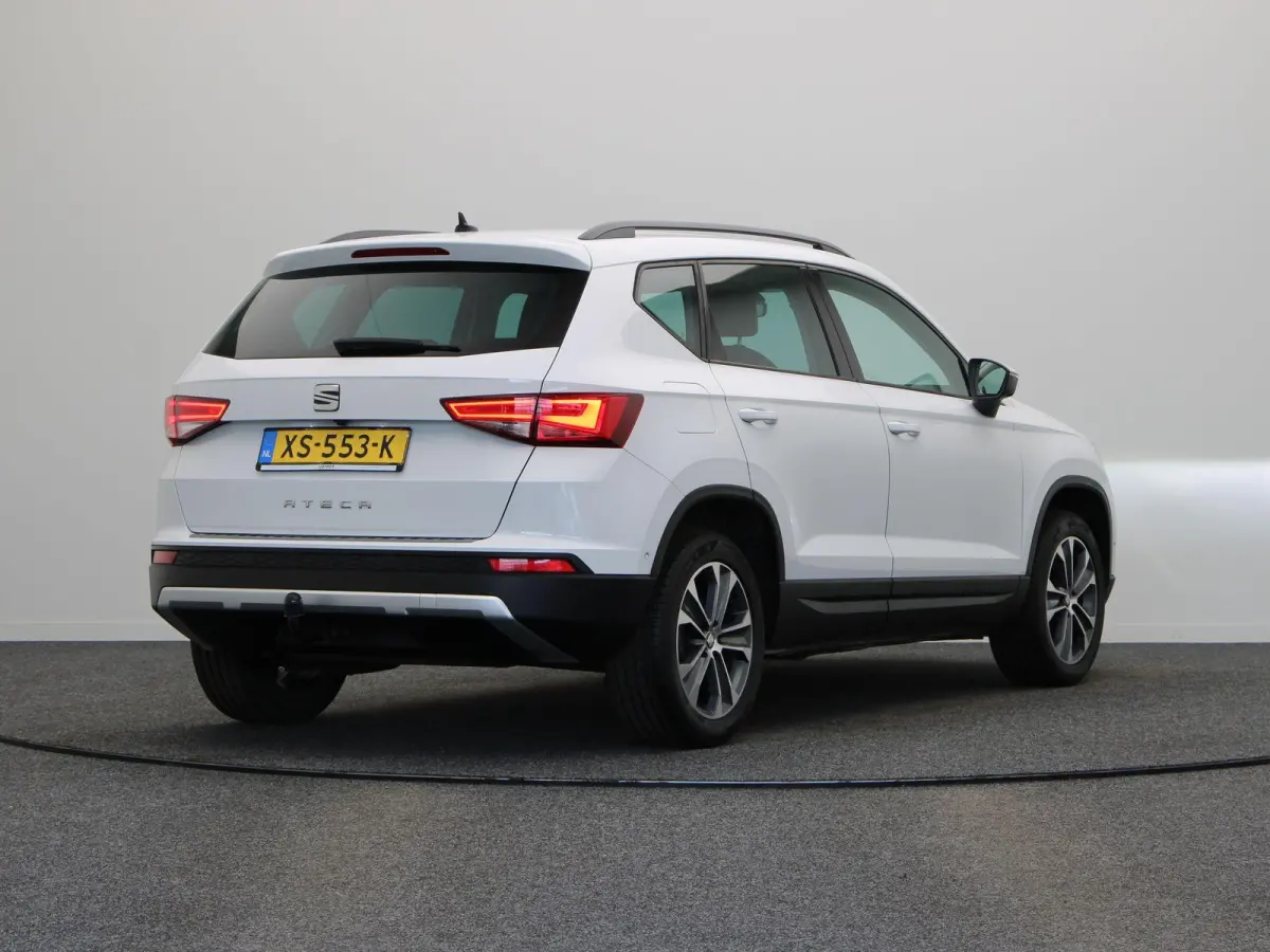 1.0 EcoTSI Style Business Intense | Trekhaak | Led | Carplay | Climate control |