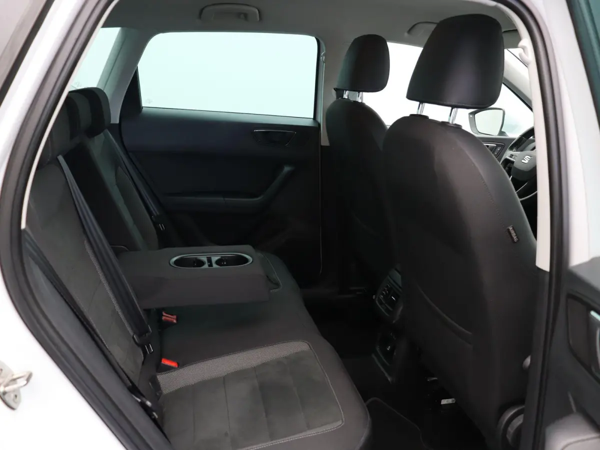 1.0 EcoTSI Style Business Intense | Trekhaak | Led | Carplay | Climate control |