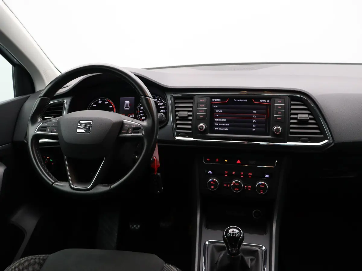 1.0 EcoTSI Style Business Intense | Trekhaak | Led | Carplay | Climate control |