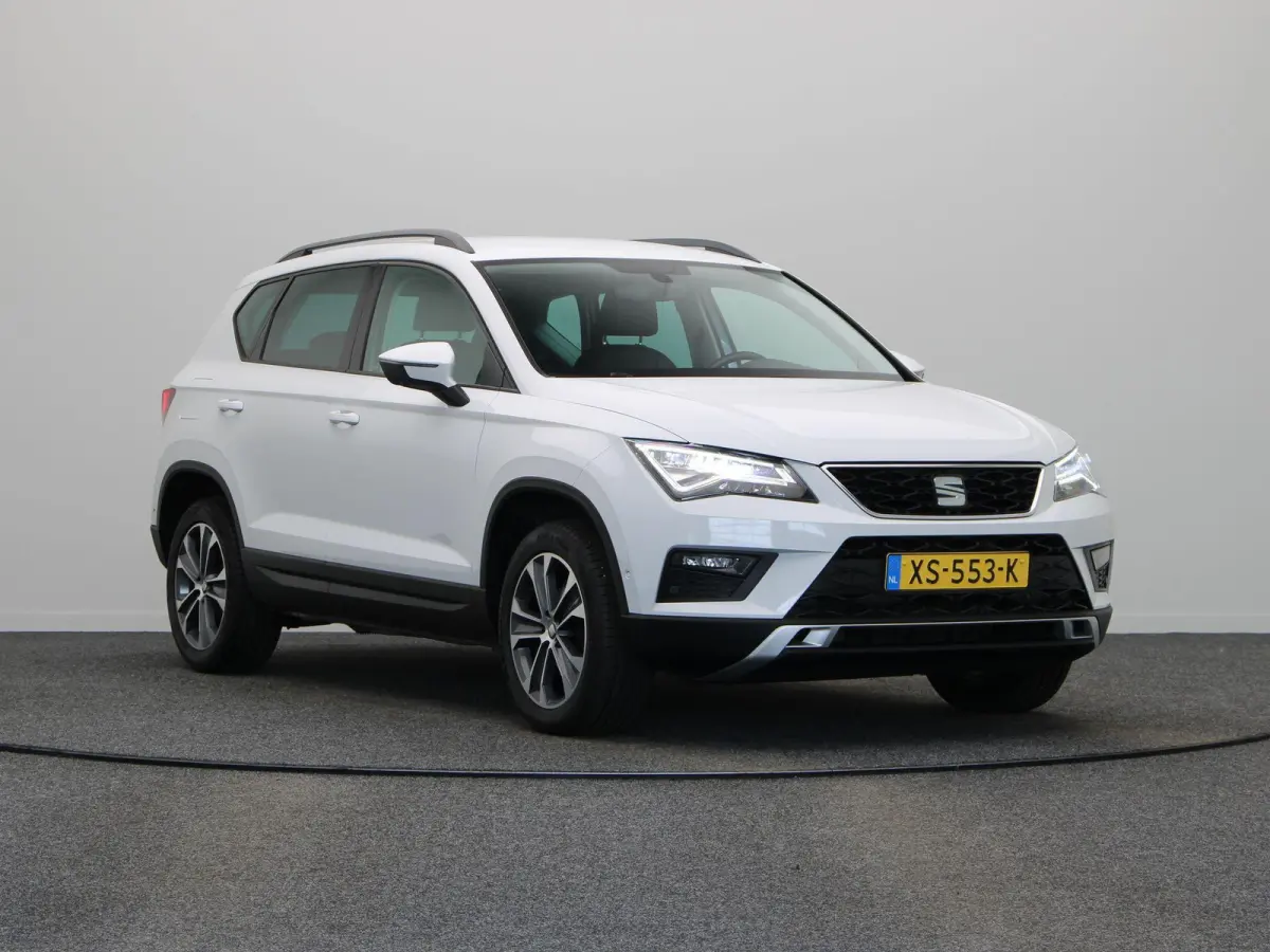 1.0 EcoTSI Style Business Intense | Trekhaak | Led | Carplay | Climate control |