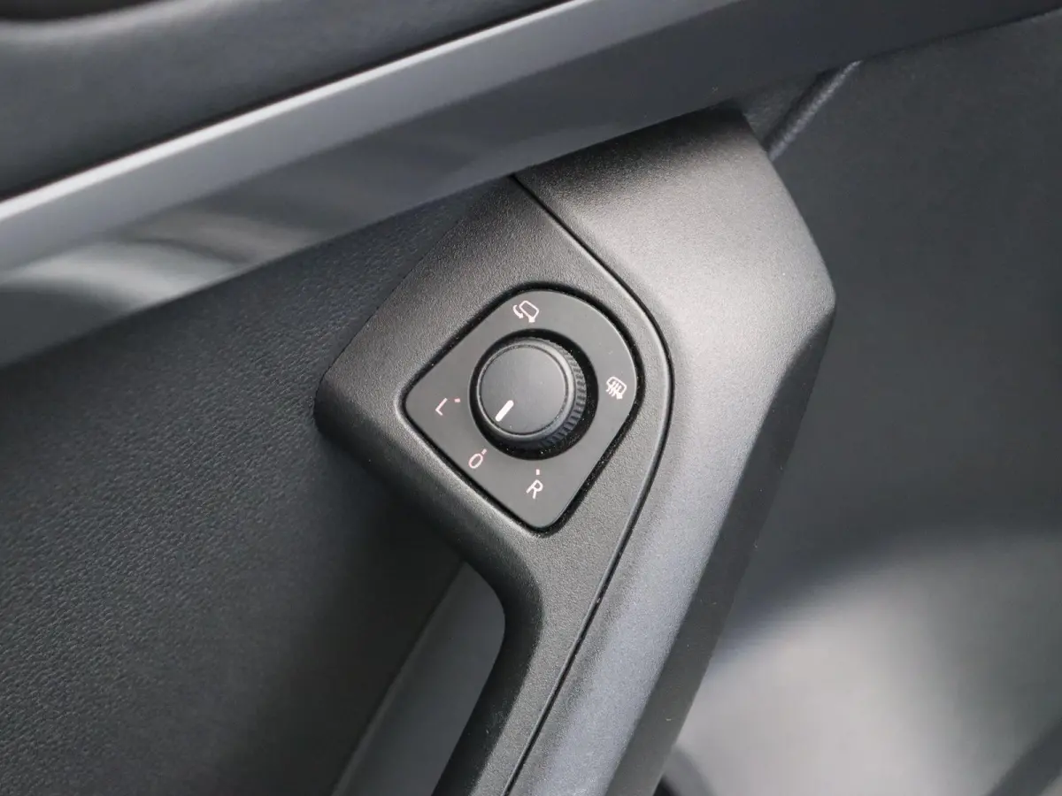 1.0 EcoTSI Style Business Intense | Trekhaak | Led | Carplay | Climate control |