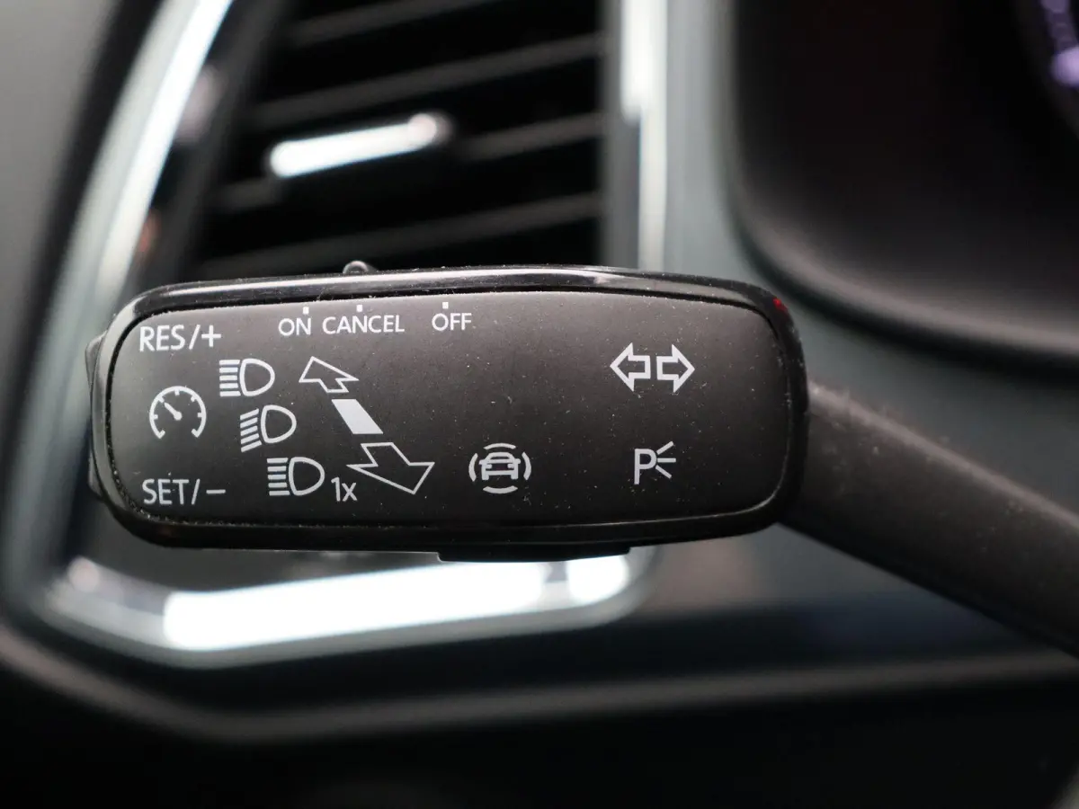 1.0 EcoTSI Style Business Intense | Trekhaak | Led | Carplay | Climate control |