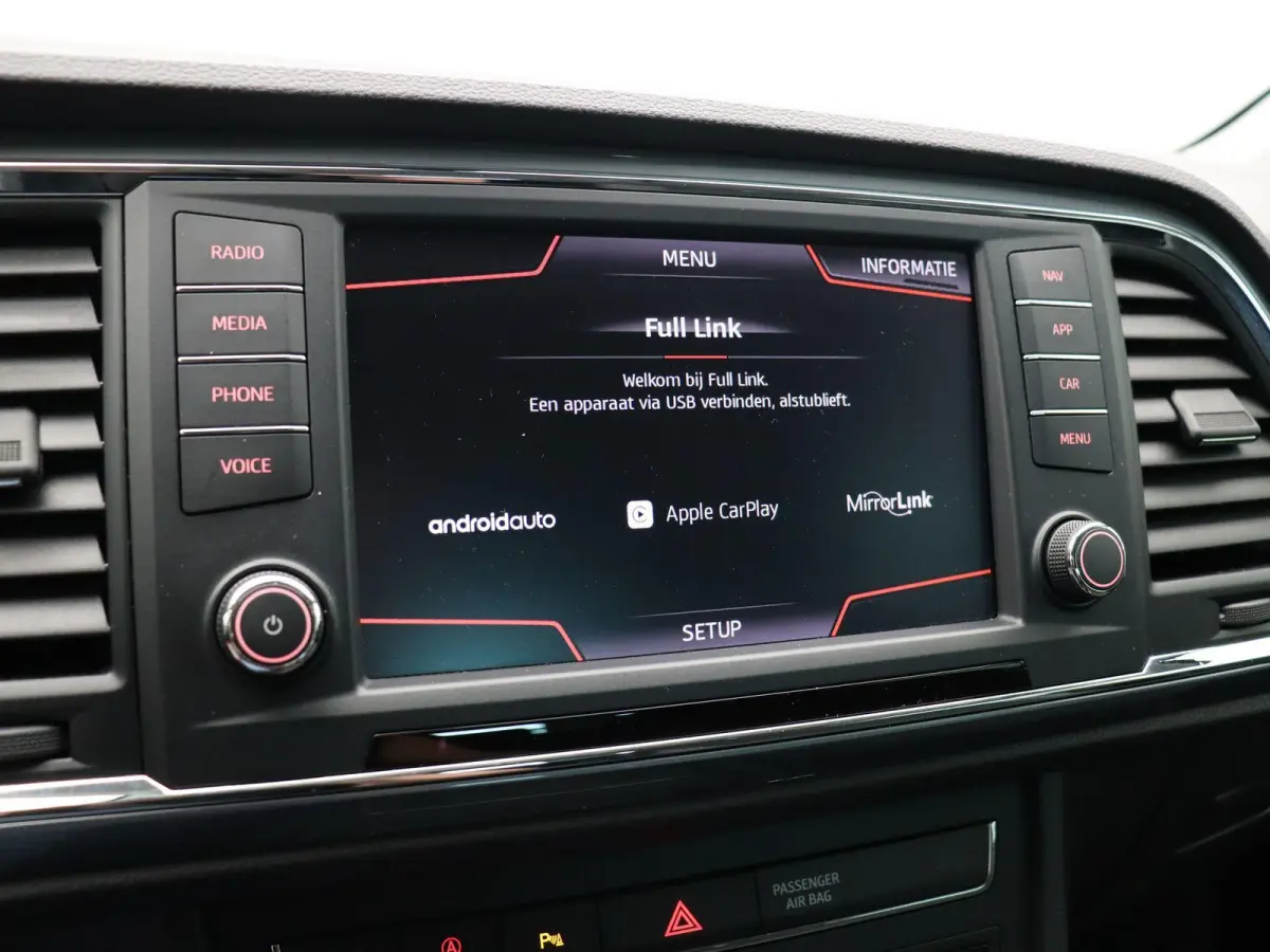 1.0 EcoTSI Style Business Intense | Trekhaak | Led | Carplay | Climate control |