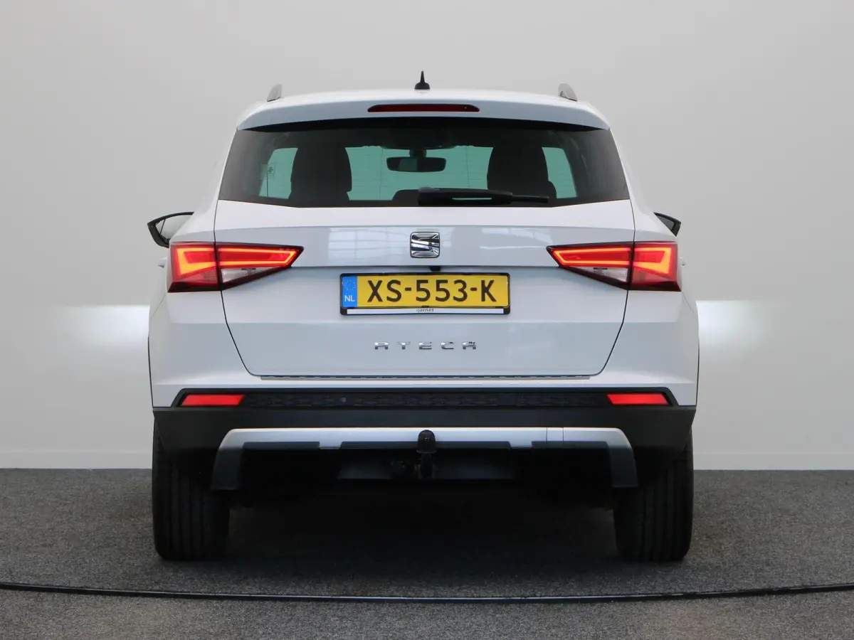 1.0 EcoTSI Style Business Intense | Trekhaak | Led | Carplay | Climate control |