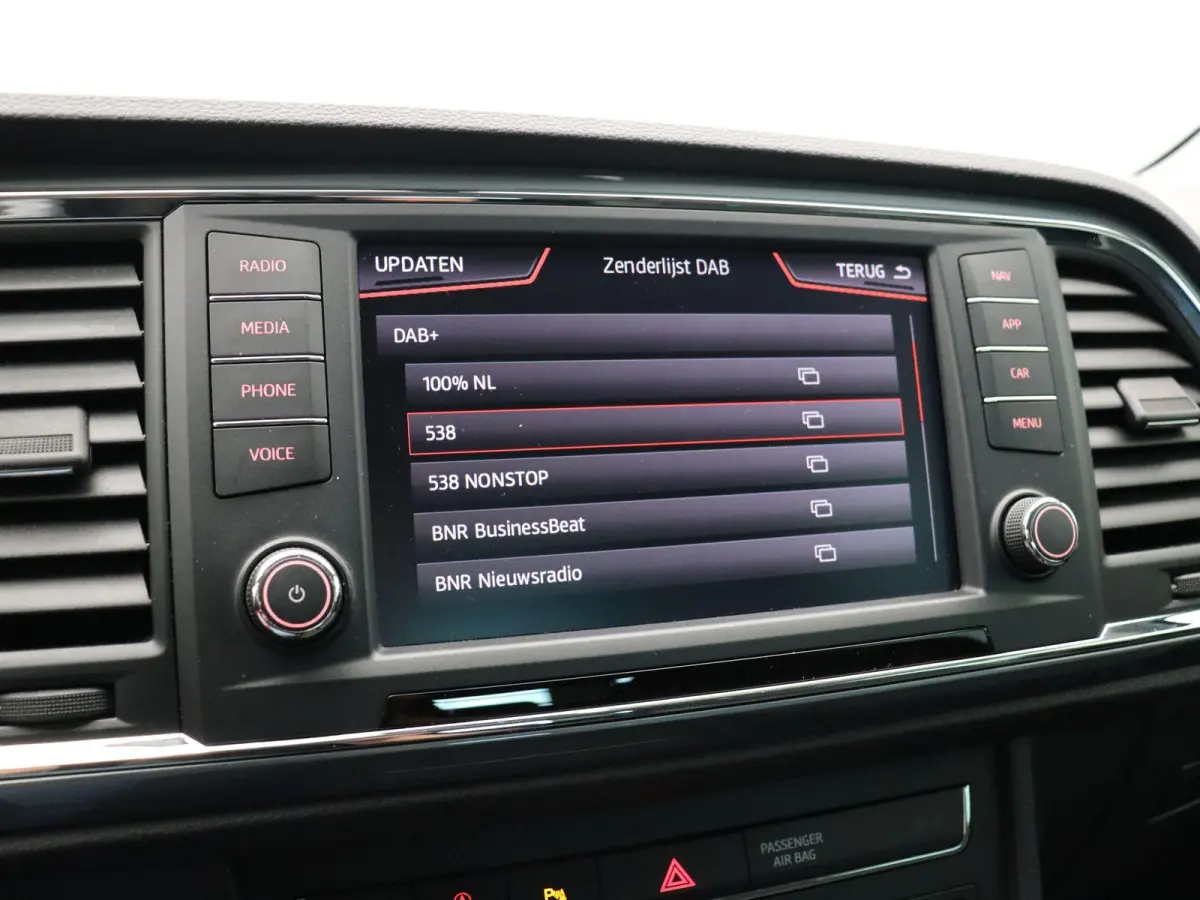 1.0 EcoTSI Style Business Intense | Trekhaak | Led | Carplay | Climate control |