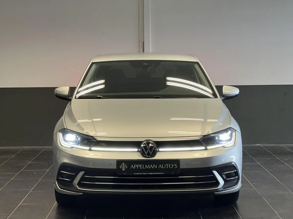 1.0 TSI R-Line|IQ Light|Dodehoek|Keyless|Virtual|Carplay|Sfeer|