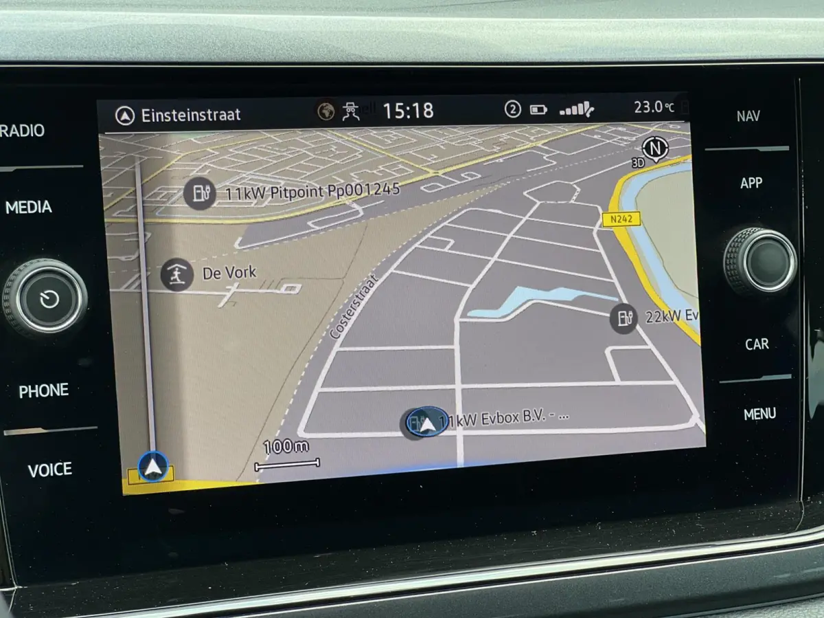 1.0 TSI R-Line|IQ Light|Dodehoek|Keyless|Virtual|Carplay|Sfeer|
