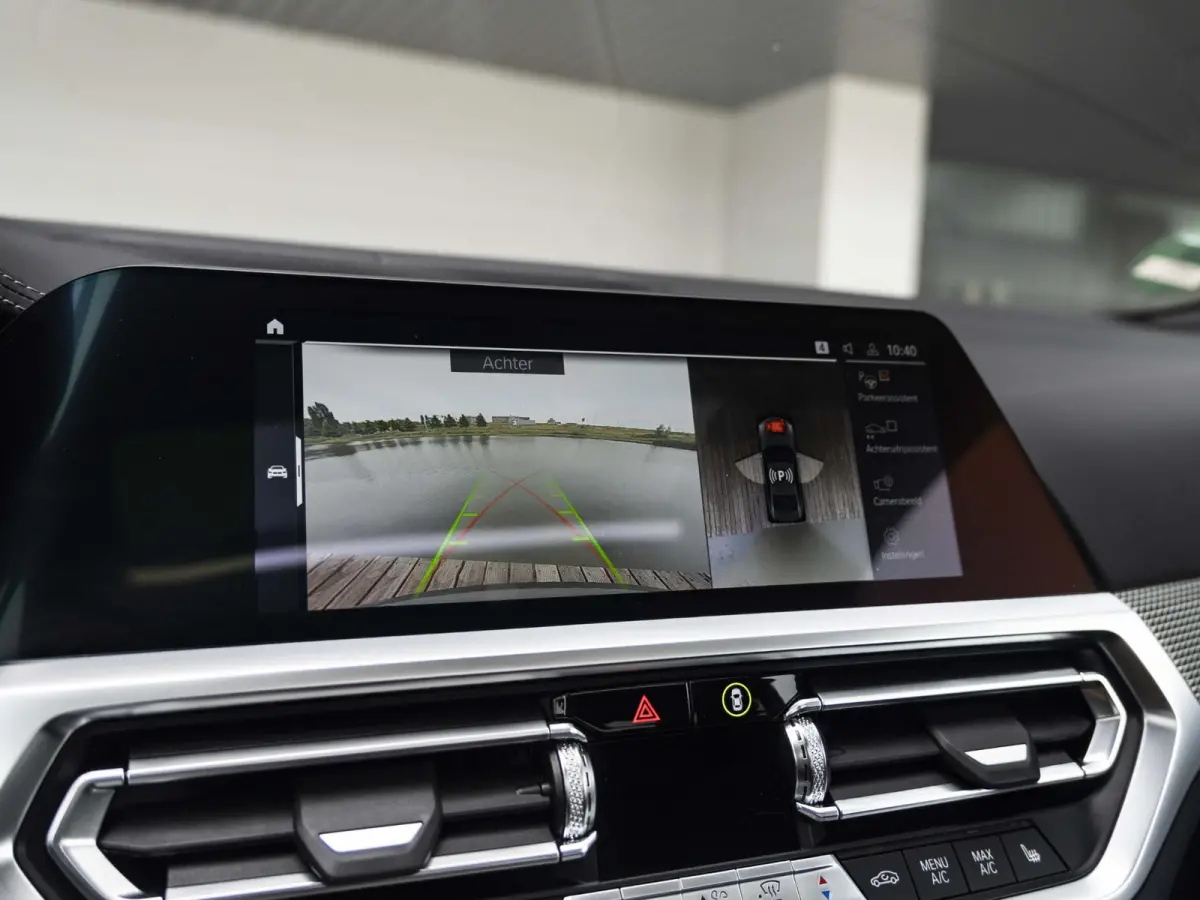 M440i xDrive | High Executive | M Sportpakket | 19 inch | Stuurwielverwarming | M Sportremsysteem Blau | M Adaptief onderstel | Elektrisch glazen schuif-/kanteldak | Driving Assistant Profes